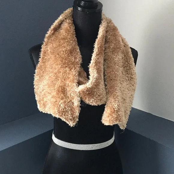 a.n.a Scarf - Picture 3 of 4